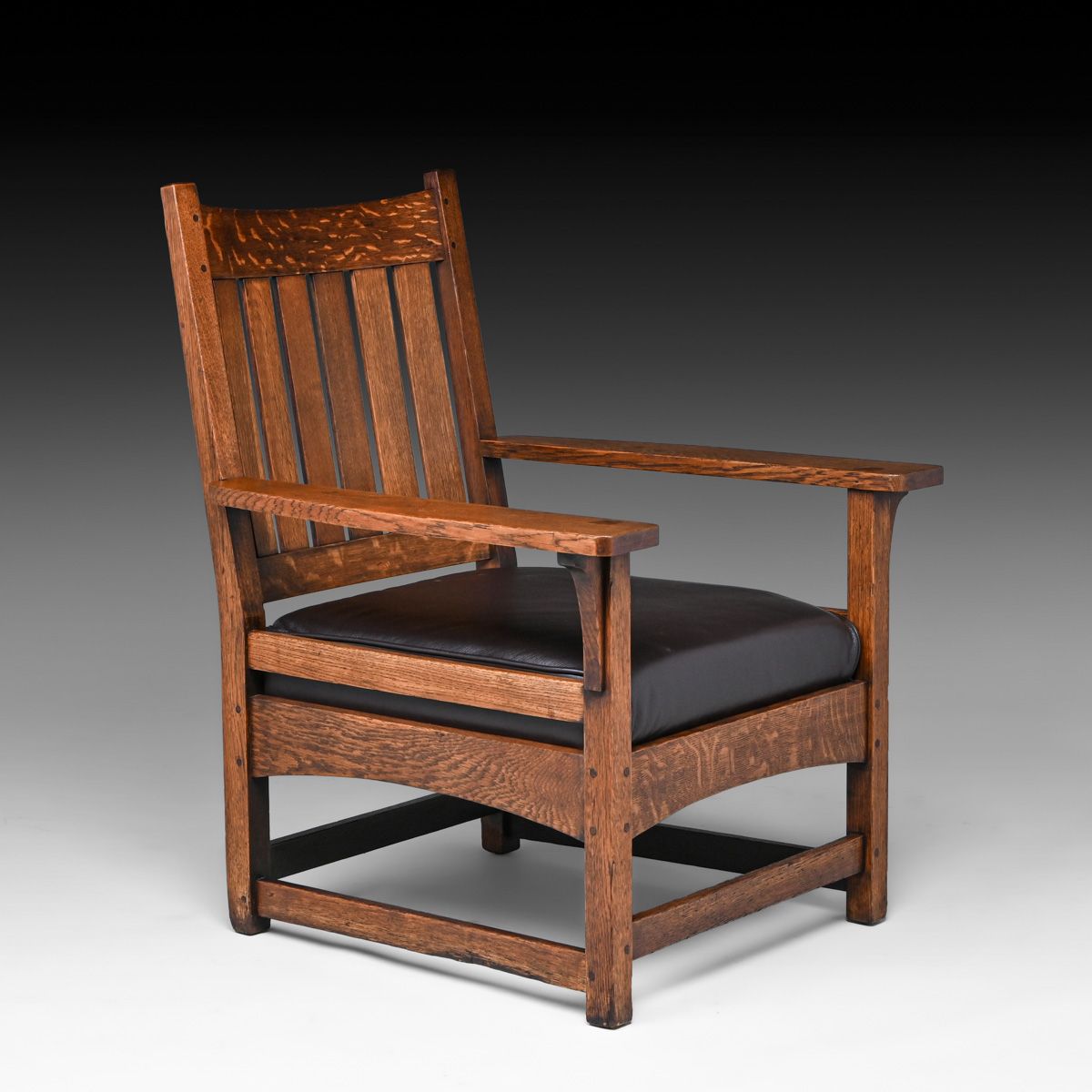 Large L&JG Stickley Oak Armchair c1910