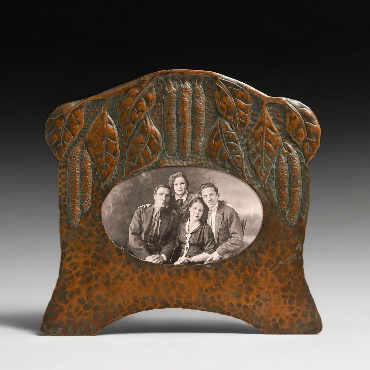 Arts & Crafts Period Repousse Hammered Copper Picture Frame c1910