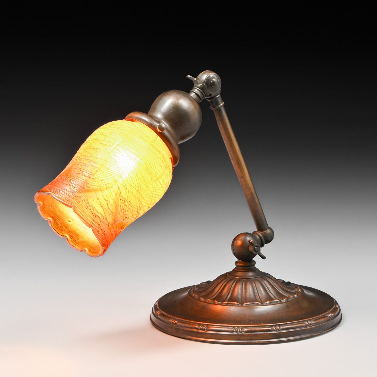 Bradley & Hubbard & Durand Art Glass Table Lamp c1920s