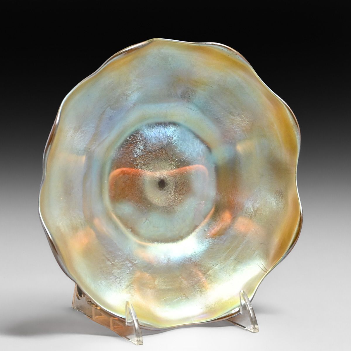 Tiffany Favile Glass Ruffled Rim Plate c1910