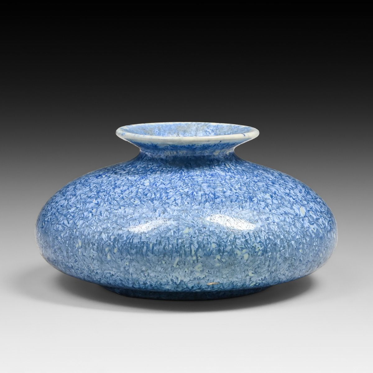Norweta – Chicago Micro-Crystalline Blue Squat Vase after 1906