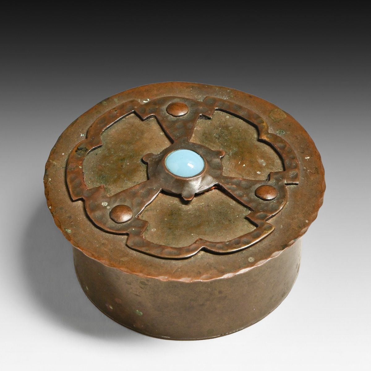 Boston Arts & Crafts Hammered Copper Cutout & Riveted Box c1910