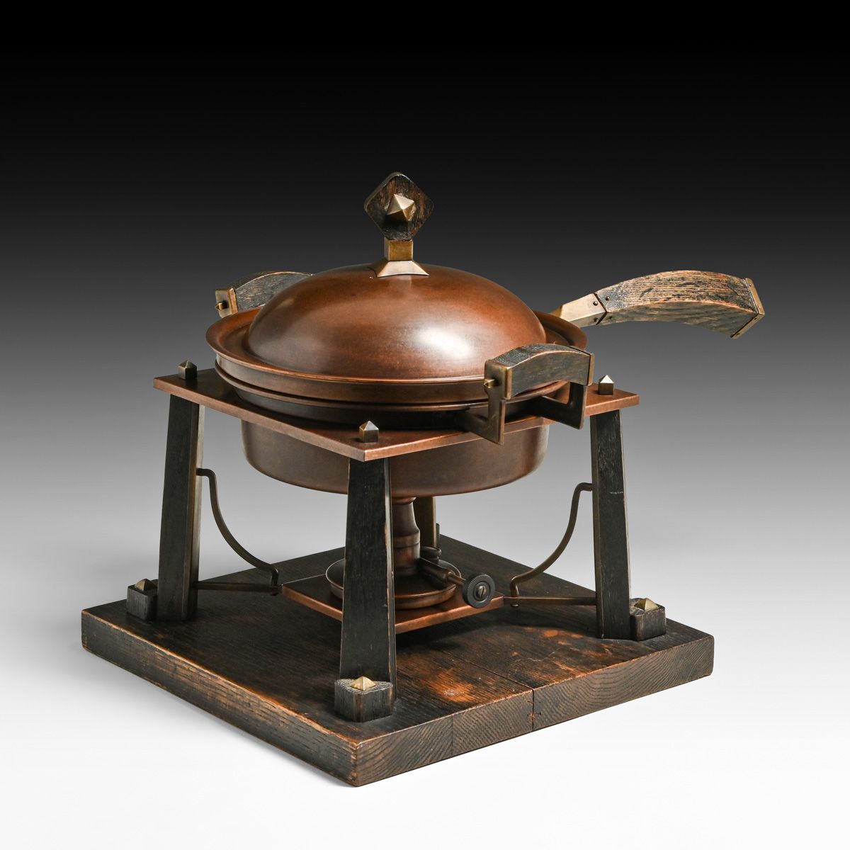 Sternau & Co New York Copper & Oak Chafing Dish c1910