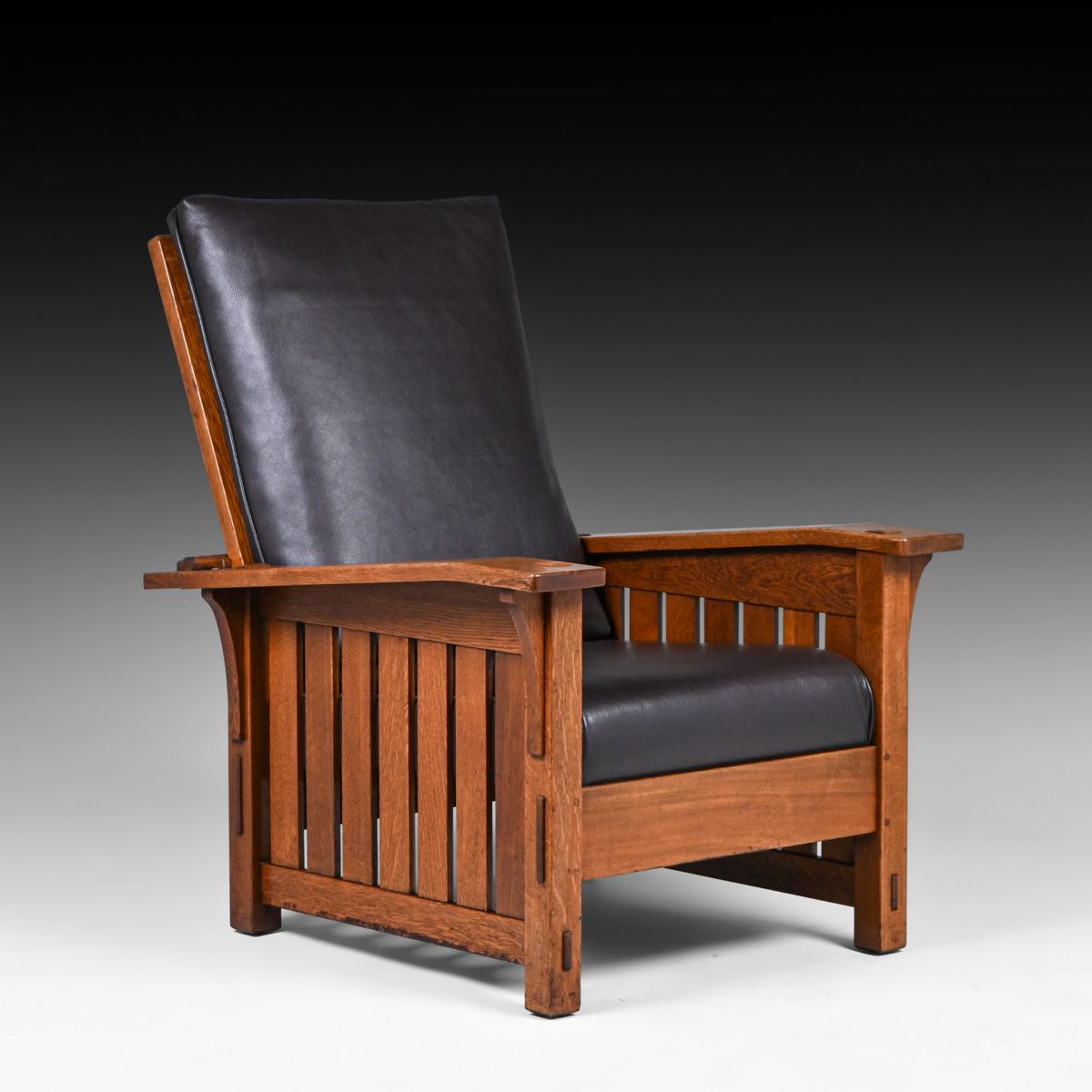 L&JG Stickley #410 Oak Bentarm Slatted Morris Chair c1910