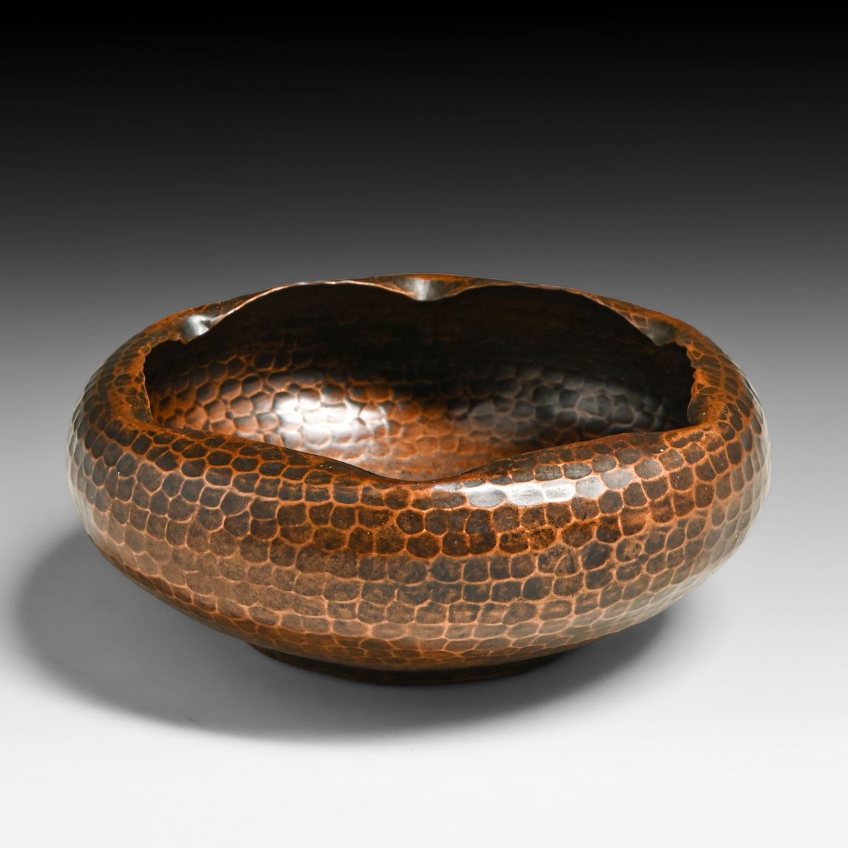 Roycroft Hammered Copper Ruffled Rim Bowl c1920s