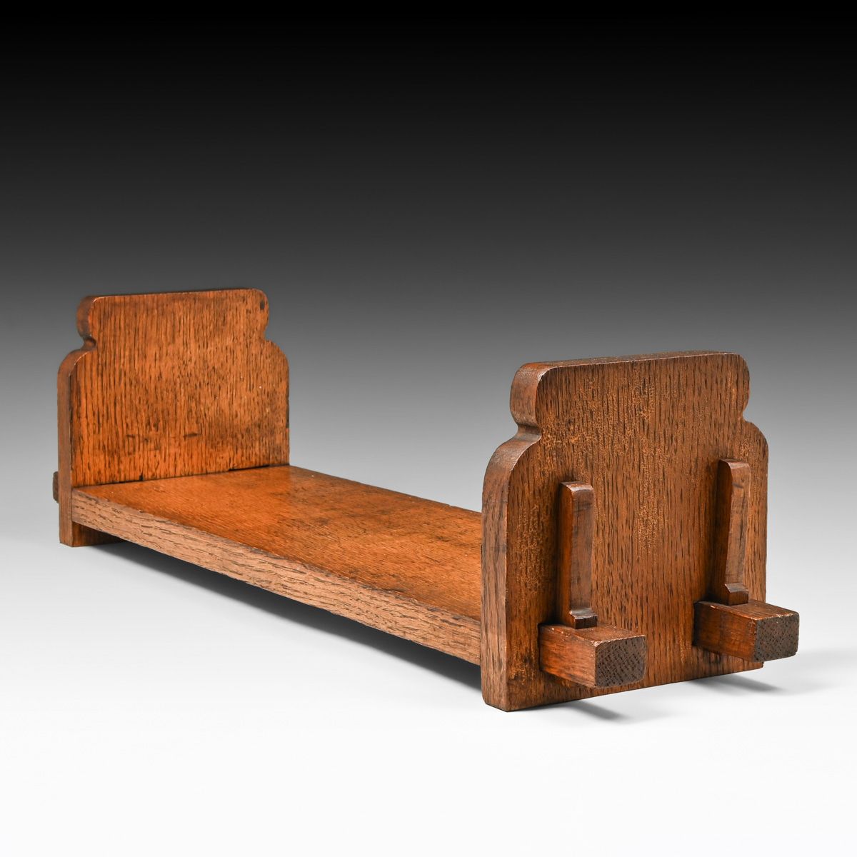 Arts & Crafts Oak Table-Top Bookrack c1910