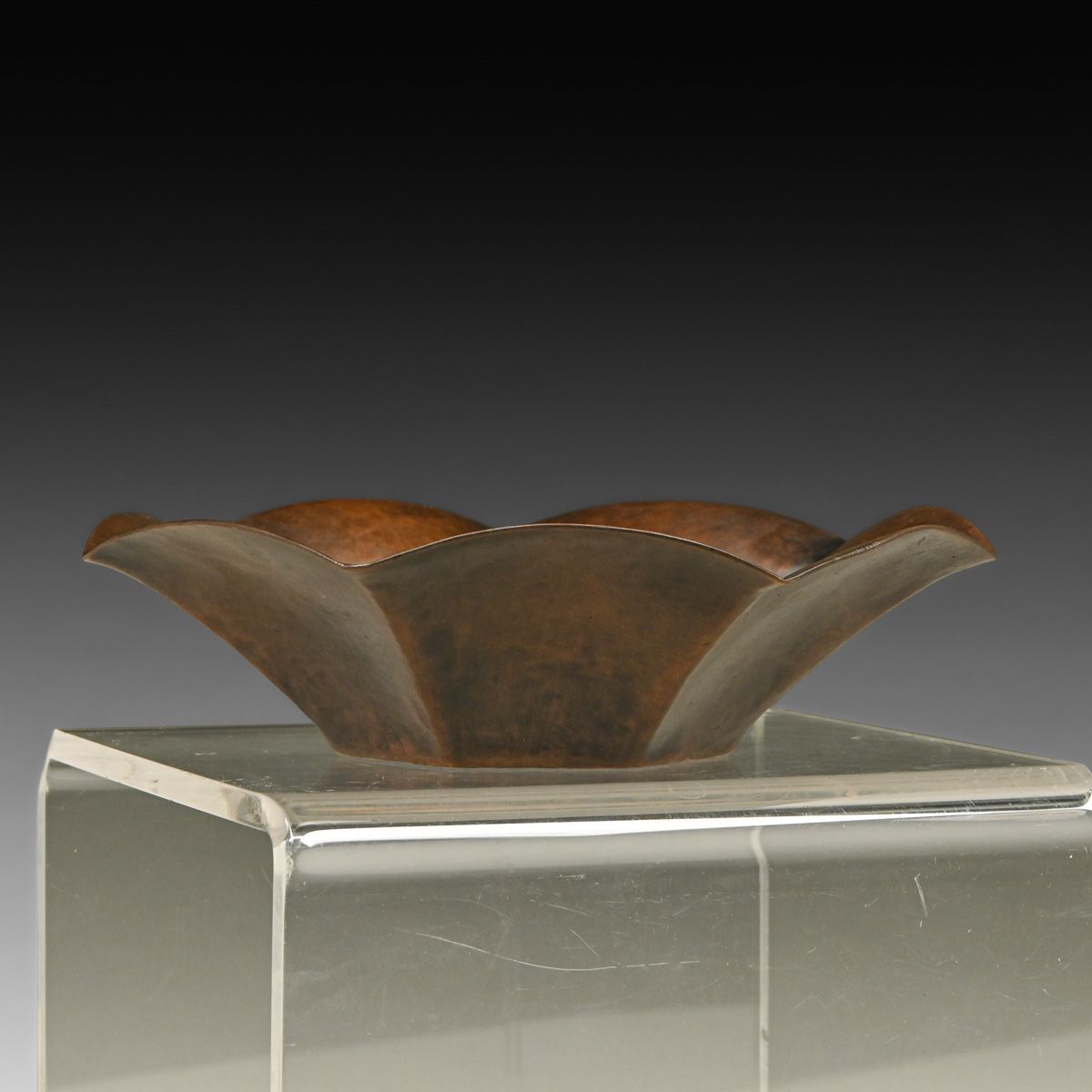 Exquisite Dirk van Erp Hammered Copper Seven-Sided Bowl c1915-1920