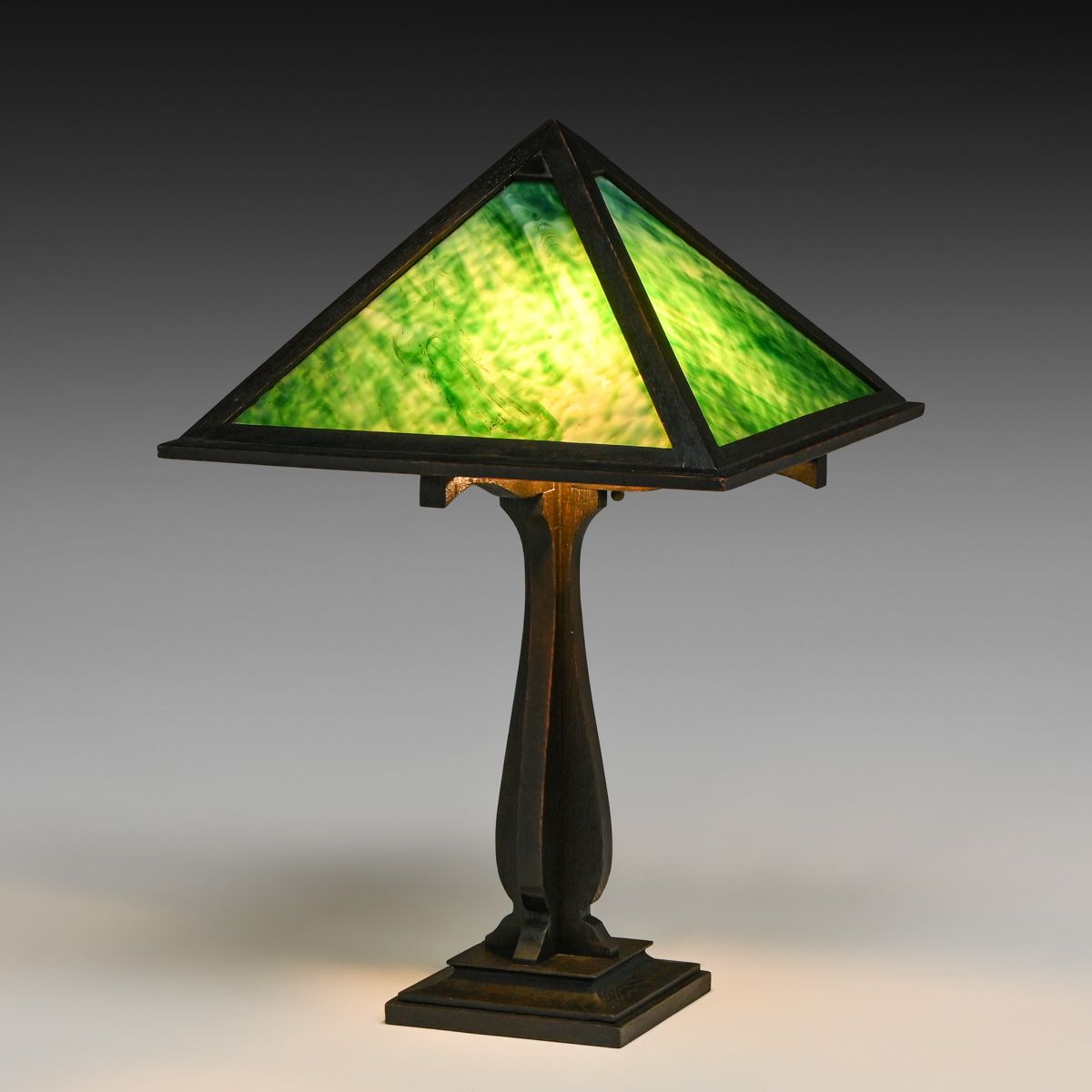 Arts & Crafts Mission Oak & Green Slag Glass Lamp c1910