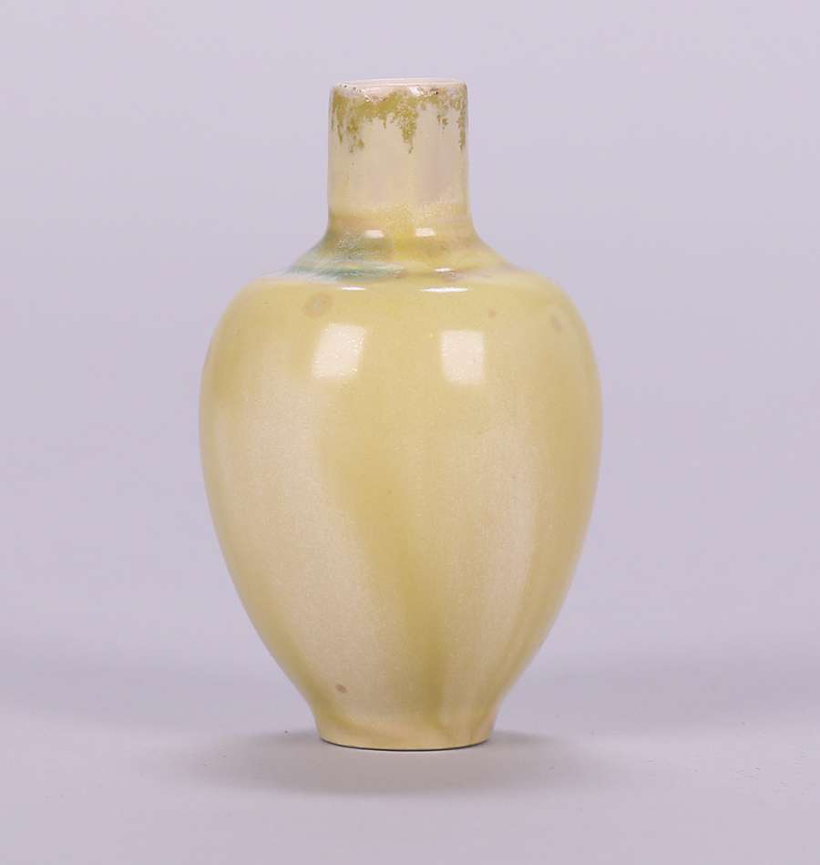 UC1913Vase2