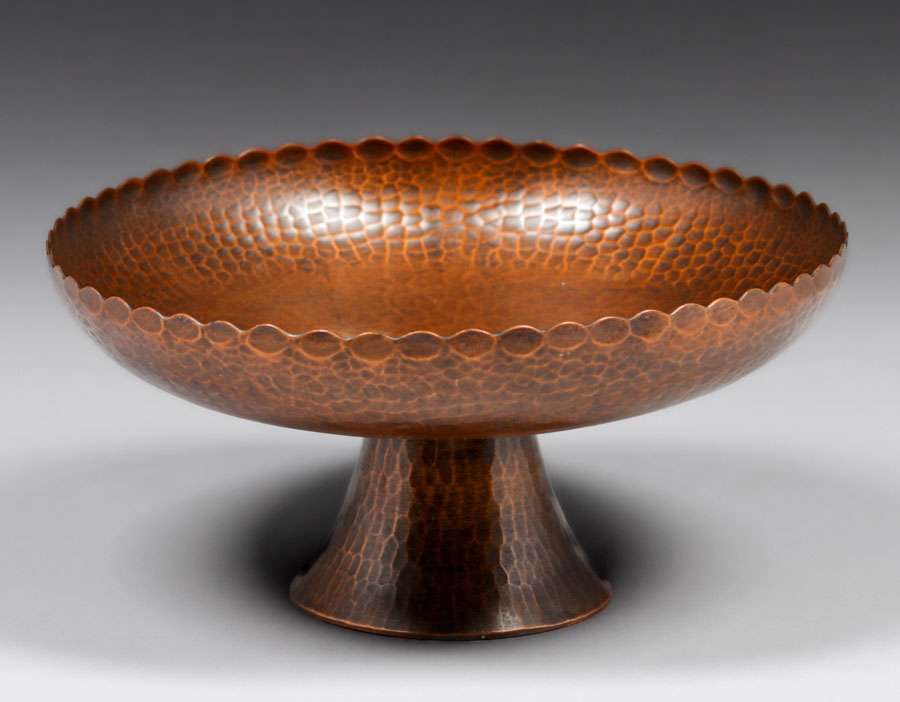 https://www.acstickley.com/wp-content/uploads/2022/04/ATHammeredCopperCompoteFruitBowl1.jpg